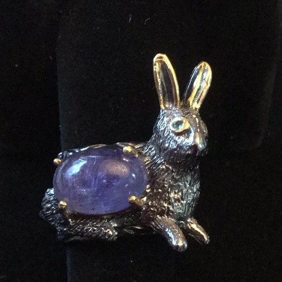 Gem and Mineral Show Jewelry - Unbelievable Genuine Tanzanite Bunny Ring !
